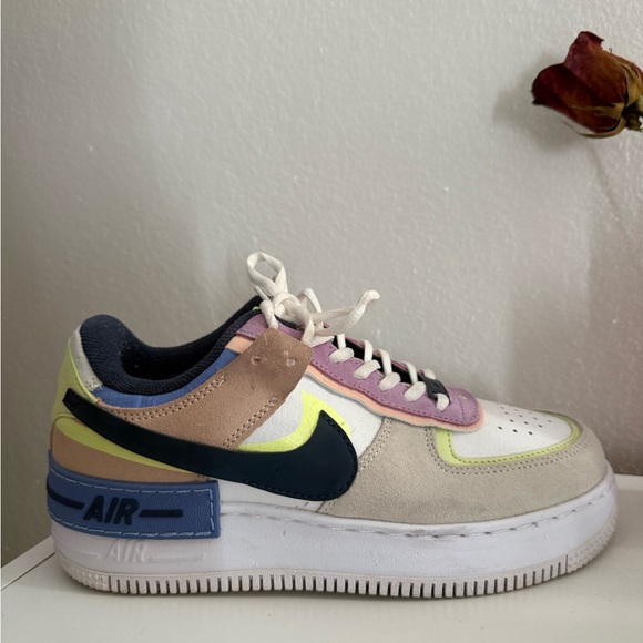 Nike Air Force 1 with Navy and Pastel Accents - Picture 1 of 4